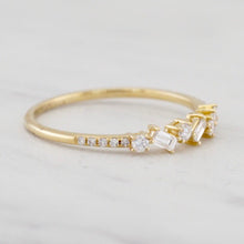 Load image into Gallery viewer, Alternating Baguette and Round Diamonds Ring
