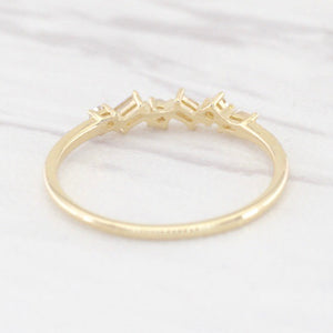 Alternating Baguette and Round Diamonds Ring