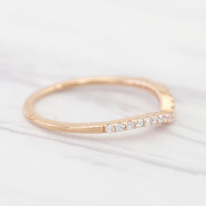 Airy Thin Curved Diamond Shadow Band