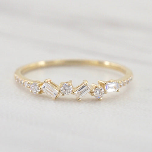 Alternating Baguette and Round Diamonds Ring